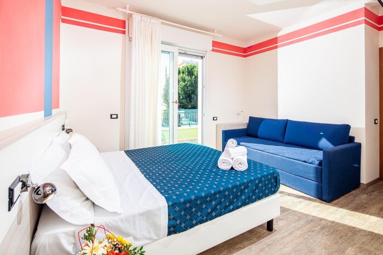 Hotel Orchidea Lignano Sabbiadoro Exterior photo